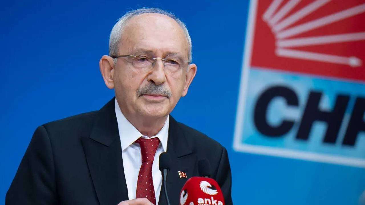 Saros Araştırma'nın Haziran sonuçları SuperHaber'de! Mutlak butlan sonrası Özel'e şok: AK Parti farka koşuyor 10